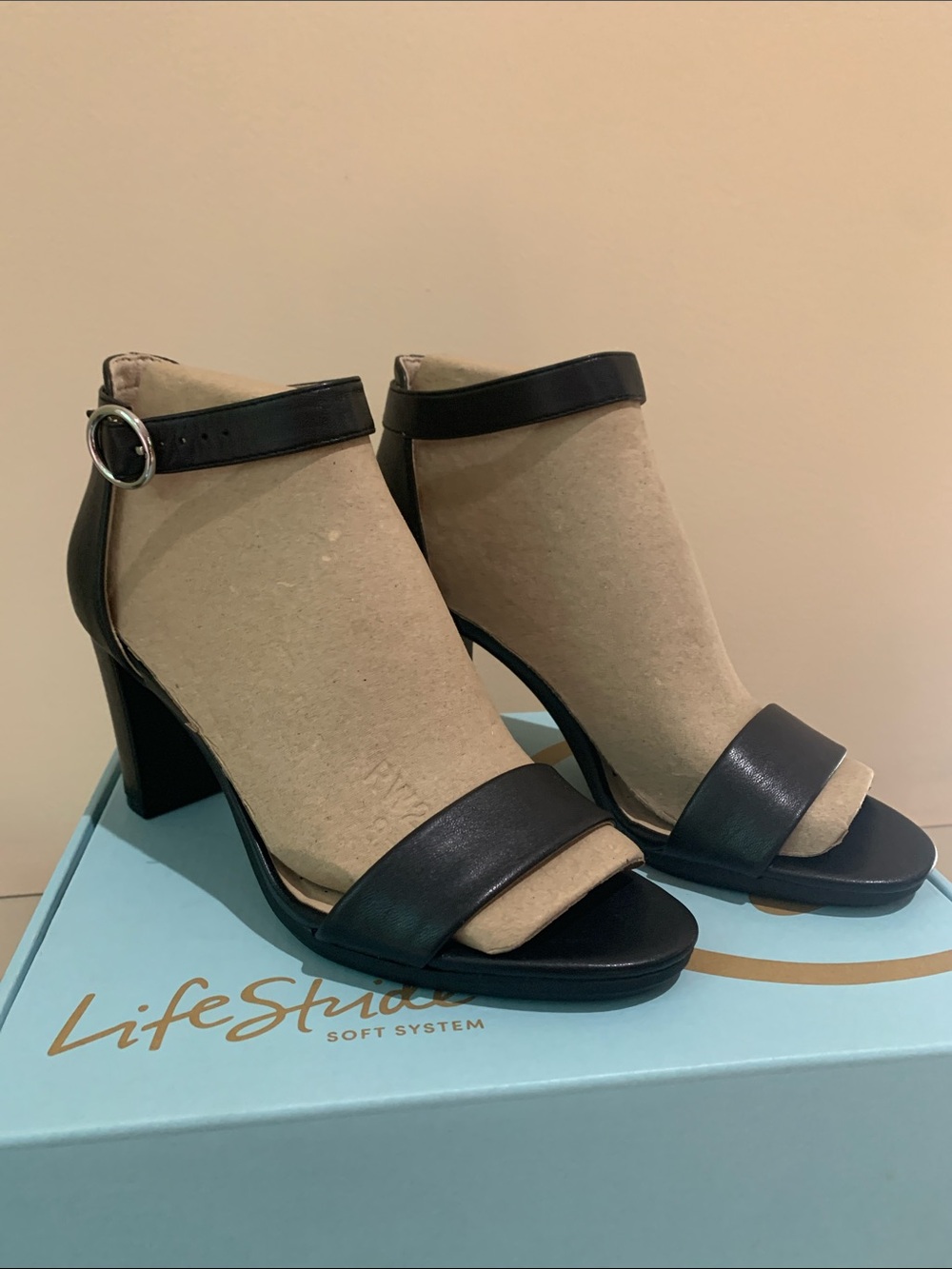 Life Stride Soft System Heels